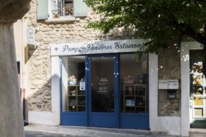 devanture pompes funebres salamone